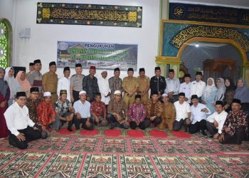 Bupati Sarolangun Kukuhkan Pimpinan Pondok Pesantren Al-Hidayah di Sarolangun
