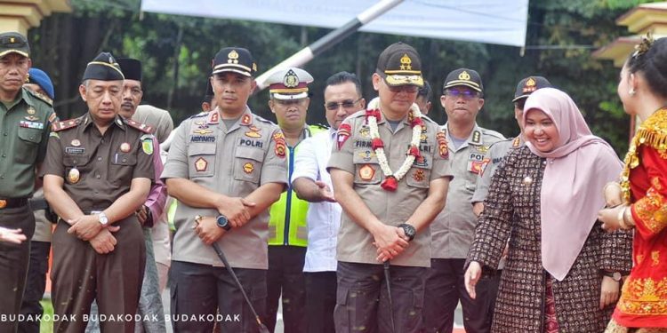 Bupati Muarojambi Sambut Kapolda Jambi di Rumah Dinas