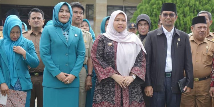 Bupati Masnah Hadiri Pelantikan TP-PKK Kecamatan Muarojambi