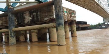 Breaking News!!! Jembatan Muara Sabak Kembali Ditabrak Tug Boat Bermuatan Batu Bara