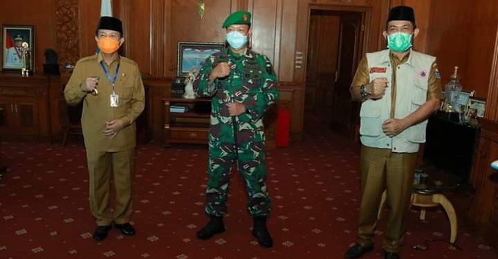 Gubernur Jambi Ucapkan Terima Kasih Kepada Danrem 042/GAPU Atas Kerja Kerasnya Selama Tugas