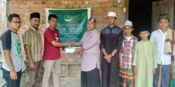 Daud Cs Berikan Bantuan ke Pesantren NURUL HIKMAH di Desa Butang Baru