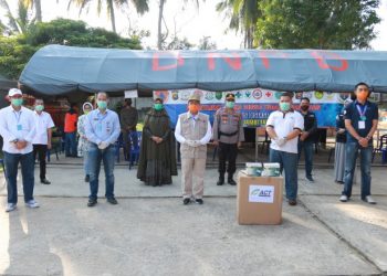 Gubernur Jambi Terima Bantuan 2.000 Masker dari ACT kepada Gugus Tugas
