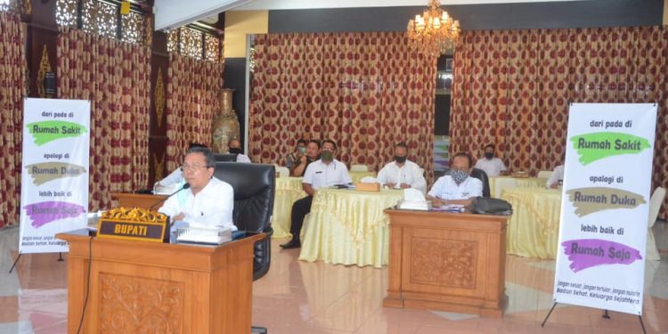 Bupati Batang Hari Ikuti Video Conference bersama Bupati/Walikota se-Provinsi Jambi