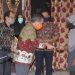 Bupati Batang Hari, Serahkan Bantuan Batang Hari Tunai (BBT) sebesar Rp.600ribu/KK