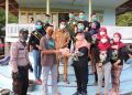 Cegah Penularan Covid-19, Anggota DPRD Muarojambi Bagikan Masker Gratis Di Kumpeh Ulu