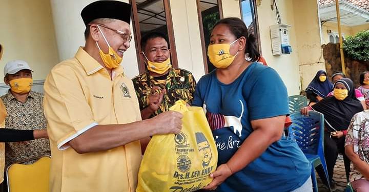 Cek Endra,Bagikan Ribuat Paket Sembako Untuk Masyarakat
