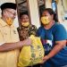 Cek Endra,Bagikan Ribuat Paket Sembako Untuk Masyarakat