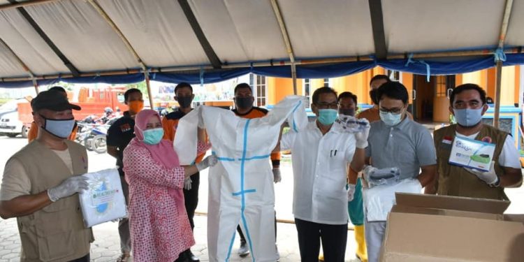 Pemkab Batang Hari Terima Bantuan APD dari PT. Sinar Mas Grup