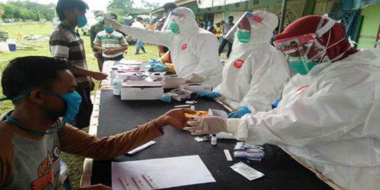 Ratusan Orang Pekerja Jaringan Gas di Sarolangun Menjalani Rapid Test