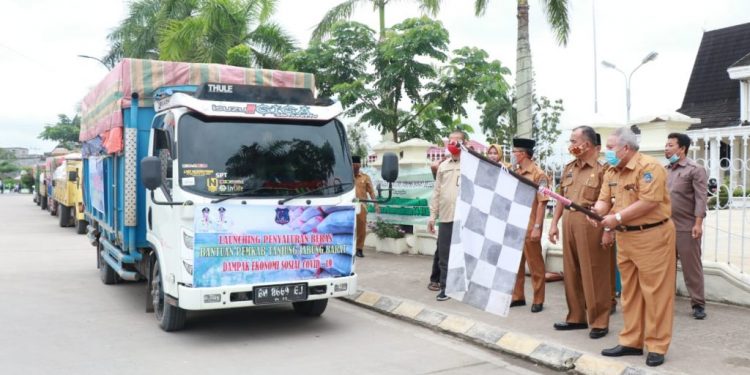 Bupati Safrial Distribusikan Sembako Gratis untuk Lebih dari 20rb KK Tanjung Jabung Barat