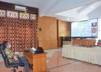 Bupati Batanghari Menyaksikan Siaran Langsung Musrenbangnas