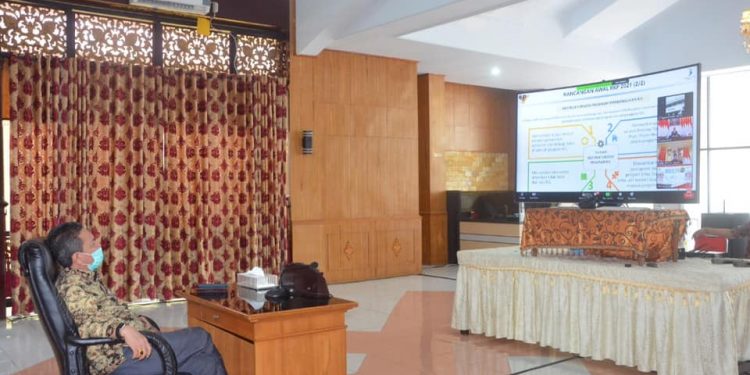 Bupati Batanghari Menyaksikan Siaran Langsung Musrenbangnas