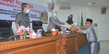 Bupati Batanghari Hadiri Rapat Paripurna Penyampaian Pemandangan Umum Fraksi DPRD