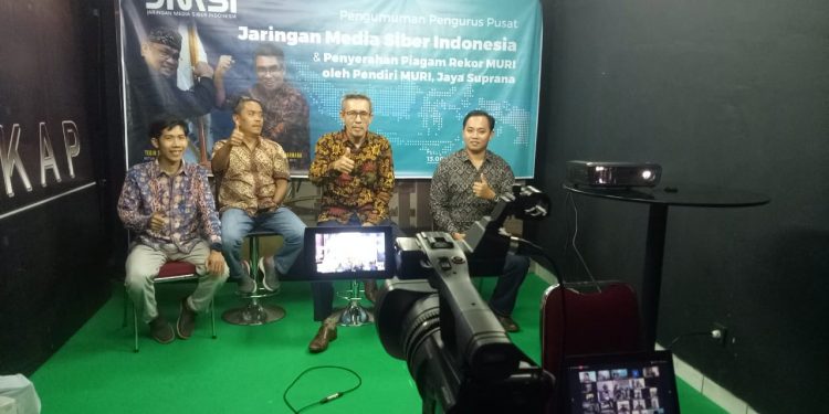 Tokoh Pers Jambi Mursyid Sonsang Didaulat Jadi Dewan Pembina JMSI