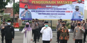 Paslon CE-RATU Hadir Deklarasi Pilkada Damai di Mapolda Jambi