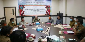 Safrial Pimpin Sidang Panitia Pertimbangan Landreform Program Redistribusi Tanah