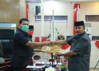 Wabup Tanjab Barat Hadiri Rapat Paripurna Pembahasan Empat Raperda Inisiatif DPRD