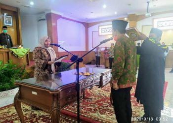 Bupati Masnah Busro Lantik Penjabat Sekda Muaro Jambi