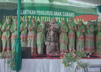 Bupati Masnah Hadiri Pelantikan PAC Muslimat NU