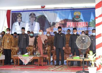 Bupati Masnah Lantik BPD Se-Kecamatan Mestong