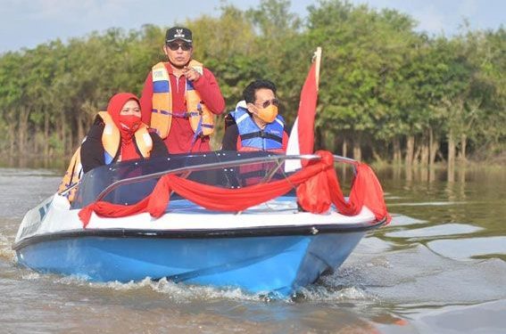 Bupati Masnah Busro Janji Bangun Infrastruktur Danau Tangkas