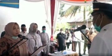 Bupati Masnah Lantik Plt Kades Bukit Baling