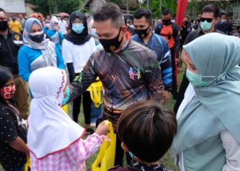 Bupati Muaro Jambi Dampingi Kapolda Canangkan Kampung Tangguh Anti Narkoba