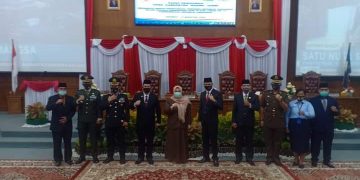 Bupati Masnah dan Wabup Hadiri Paripurna Pidato Kenegaraan HUT Ke-75 RI