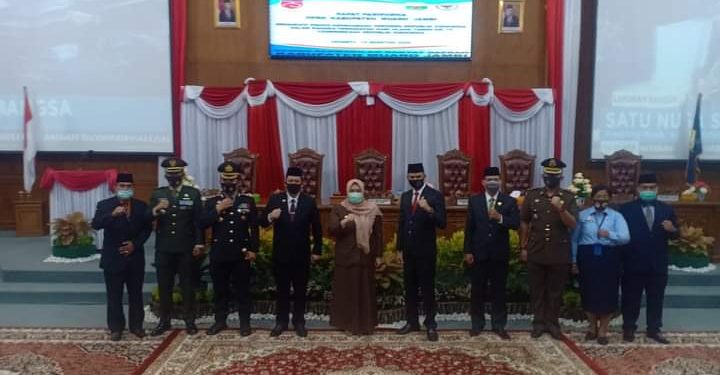 Bupati Masnah dan Wabup Hadiri Paripurna Pidato Kenegaraan HUT Ke-75 RI