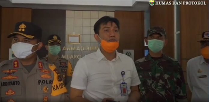 Sekda Muaro Jambi Tinjau Ruang Isolasi Untuk Penanganan Pasien Covid-19 di RSUD Ahmad Ripin