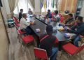 KPU Tanjabtim Gelar Rakor Bersama Awak Media Melalui Divisi Sosdiklih Parmas dan SDM