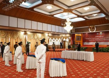 PJ Gubernur Jambi Dr. Hari Nur Cahya Murni, M.Si Lantik Bupati Terpilih Secara Hybrid, ini Pesannya Kepada KDH