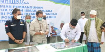 Bupati Tanjab Barat Resmikan Gedung Aula Ponpes Darul Syekh Ismail Nagara