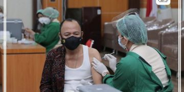 Kadis PUPR Provinsi Jambi Ikuti Vaksinasi  Covid-19 Tahap Pertama