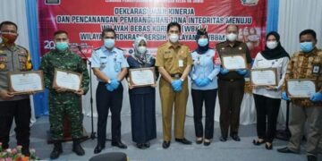 Pemkab Hadiri Acara Deklarasi Janji Kinerja Dan Pencanangan Pembangunan Zona Integritas