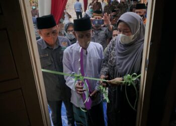 Bupati Muaro Jambi Resmikan Bantuan Bedah Rumah Badan Amil Zakat Nasional