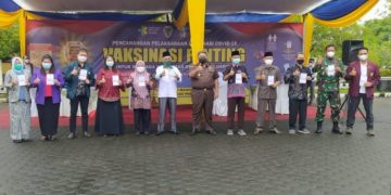Pemkab Batanghari Laksanakan Suntik Vaksin Pertama