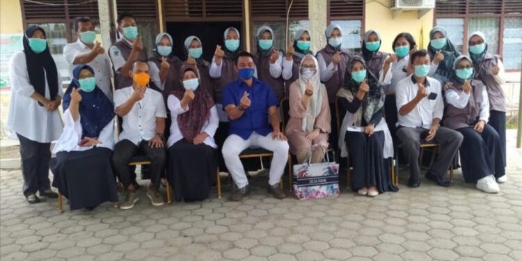 Bupati Batanghari Beserta Istri Kembali Di Suntik Vaksin Tahap Kedua