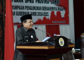 Gubernur Jambi Pamit Ucapkan Terima Kasih Pada Acara Rapat Paripurna DPRD