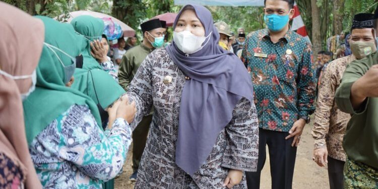 Bupati Muaro Jambi Hadiri Sedekah Payo Desa Simpang Limo-Sarang Burung