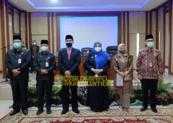 Bupati Masnah Busyro Lantik Penjabat Sekda Kabupaten Muaro Jambi