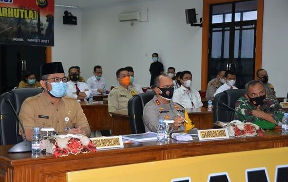 Sekda Sudirman Hadiri Langsung Rapat Koordinasi Pengendalian Kebakaran Hutan Dan Lahan