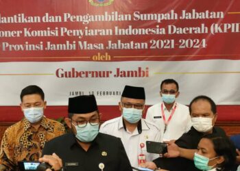 Sekda Sudirman Lantik Komisioner KPID Provinsi Jambi Masa Jabatan 2021-2024
