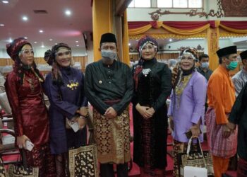 Wabup Beserta Istri Hadiri Rapat Paripurna Istimewa DPRD Provinsi Jambi