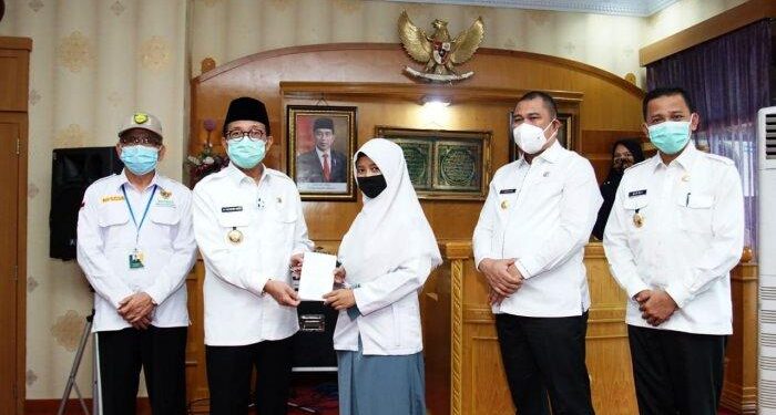 Gubernur Jambi : Pendidikan Saluran Utama Untuk Meningkatkan Kualitas Sumber Daya Manusia