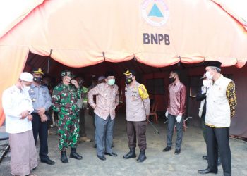 Bupati Anwar Sadat Didampingi Kapolres dan Kodim Tinjau Pos Pelayanan dan Penyekatan