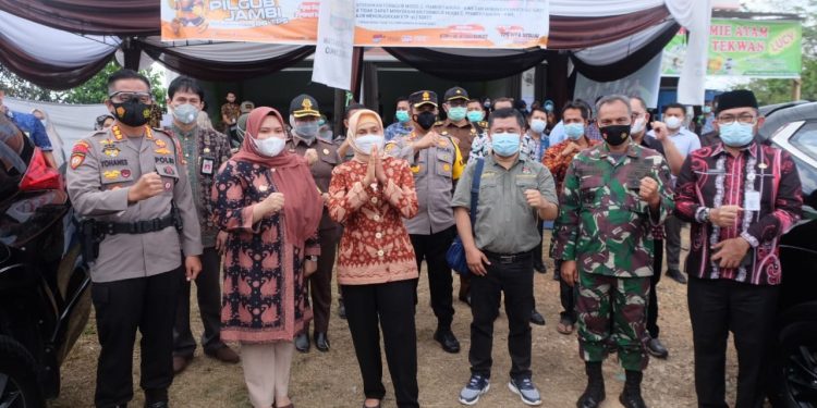 Bupati Masnah Busro Tinjau Pelaksanaan Pemungutan Suara Ulang (PSU)