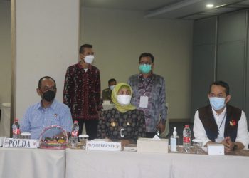 Pj.Gubernur Tinjau Langsung Rekapitulasi dan Penetapan Hasil PSU Pilgub Jambi