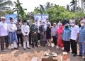Bupati Muaro Jambi Berikan Bantuan Kepada Terdampak Covid 19 di Kecamatan Kumpeh